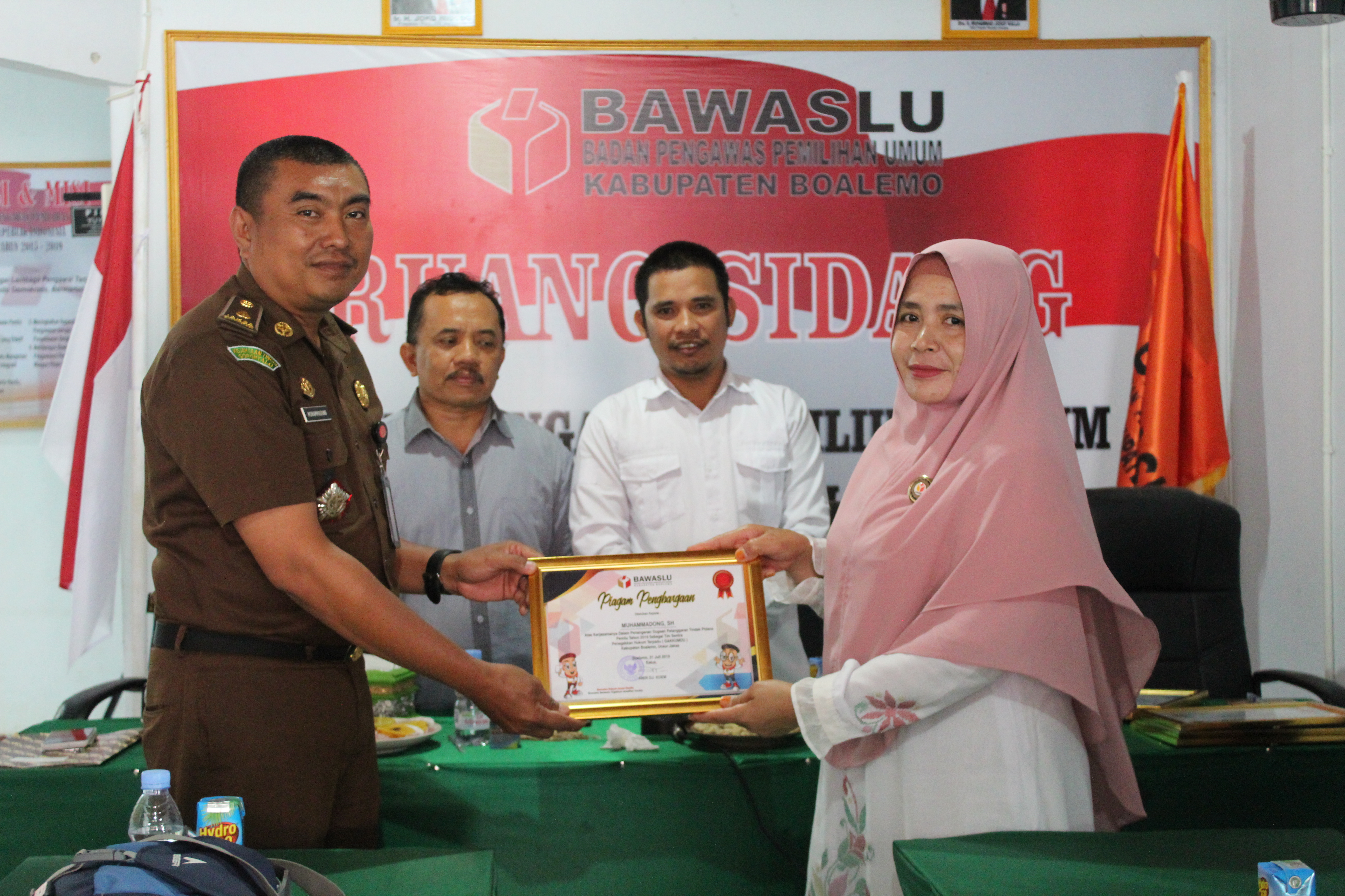 PURNA TUGAS, SENTRA GAKKUMDU  TERIMA PIAGAM PENGHARGAAN DARI BAWALU KAB. BOALEMO