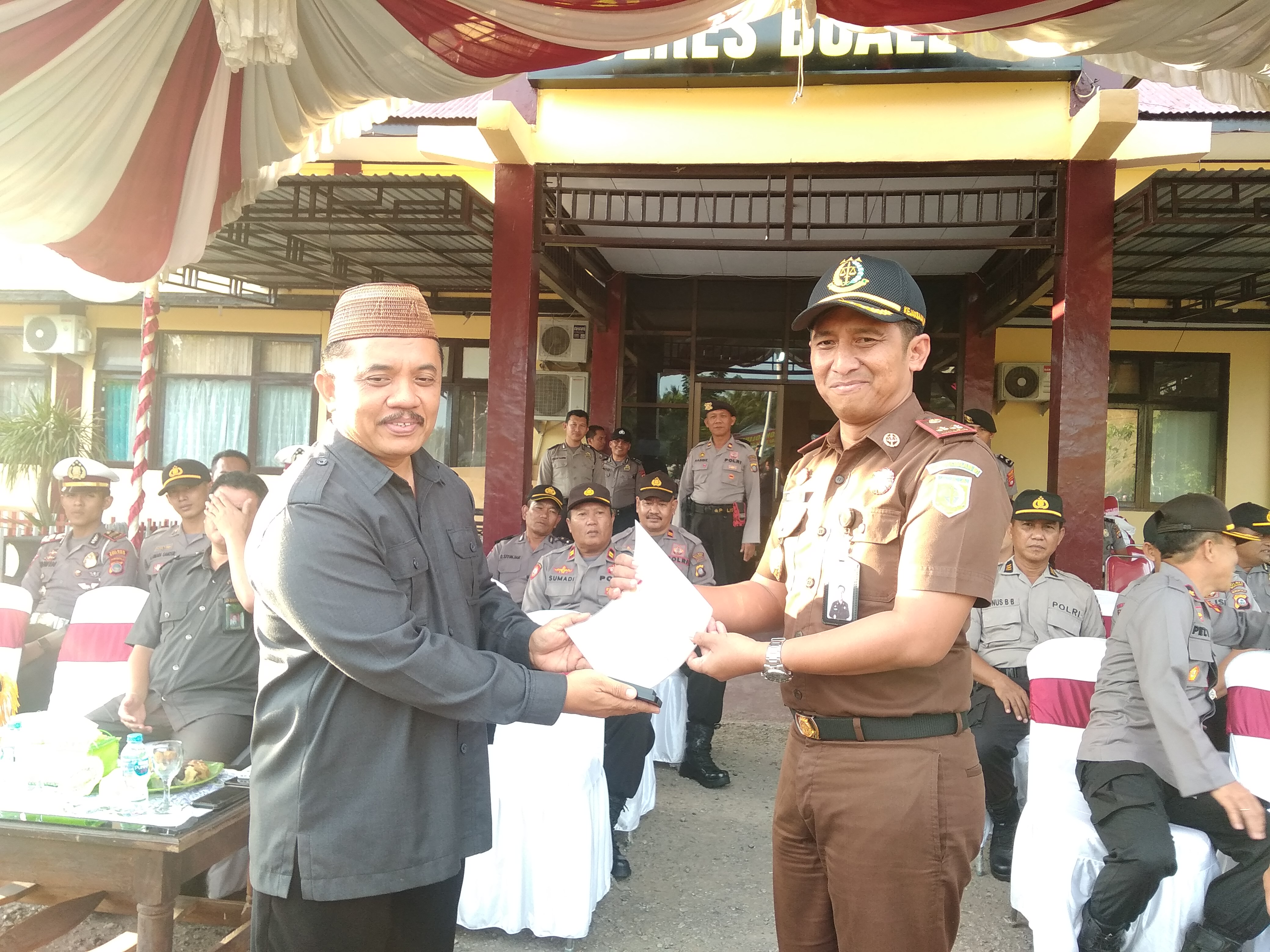 TAHAPAN PEMILU USAI, BAWASLU BERIKAN PENGHARGAAN UNTUK POLRES DAN KEJAKSAAN