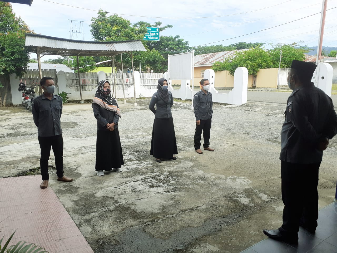 BAWASLU KAB. BOALEMO TERAPKAN SISTEM SIFT UNTUK STAF SEKRETARIAT