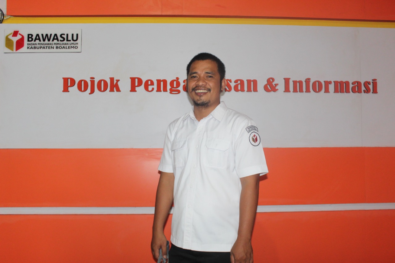 YUYUN ANTU ELIMINASI PENDAFTAR SKPP BERUSIA 30 TAHUN LEBIH