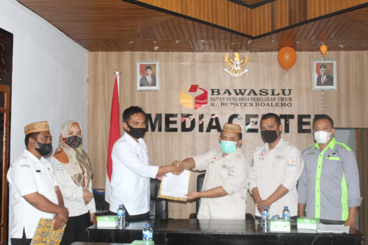BAWASLU BOALEMO LAHIRKAN PIONER SAKA ADHYASTA PEMILU DI GORONTALO