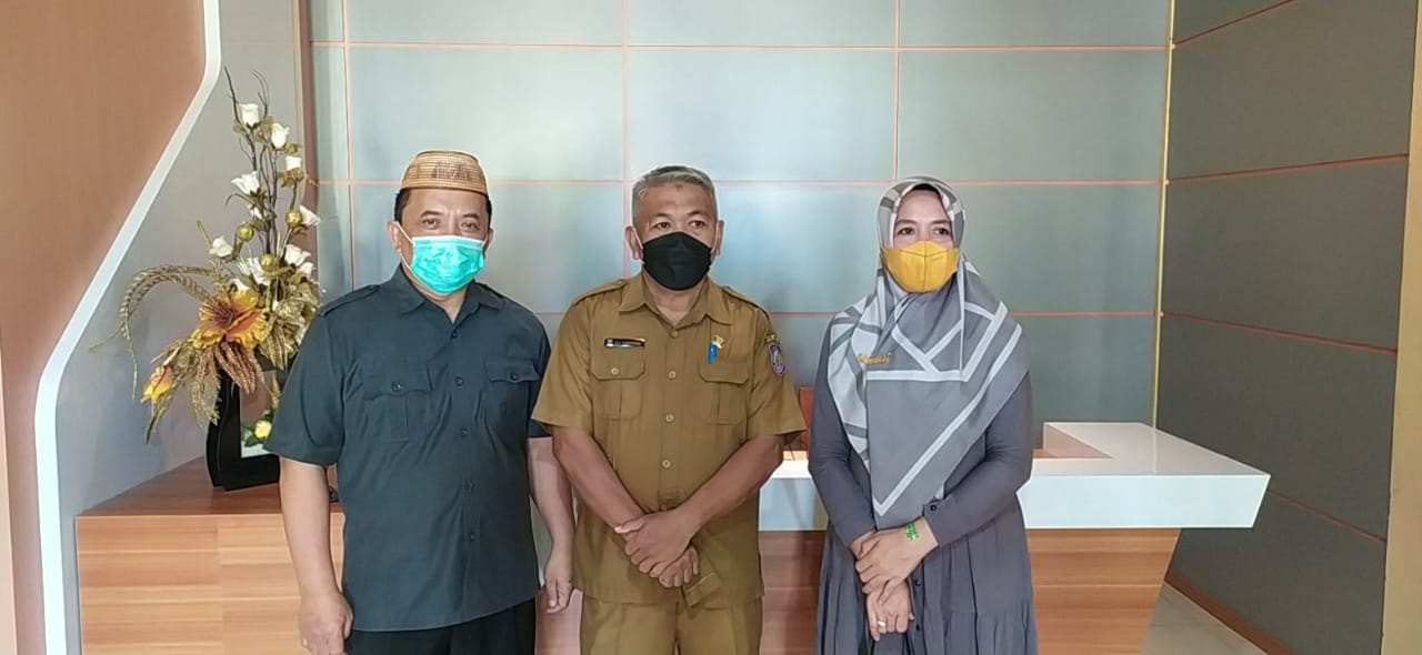 SEMUA PIMPINAN BAWASLU BOALEMO BLUSUKAN KE SMA