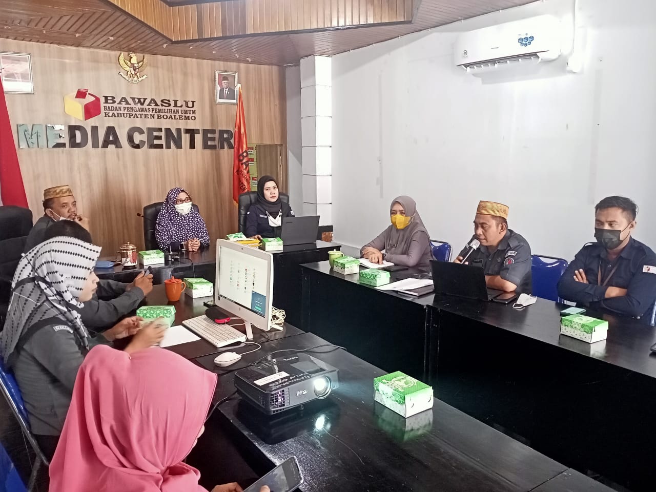BARU SAJA RAMPUNG, RENSTRA BAWASLU BOALEMO LANGSUNG DIREVIEW  BAWASLU PROVINSI GORONTALO
