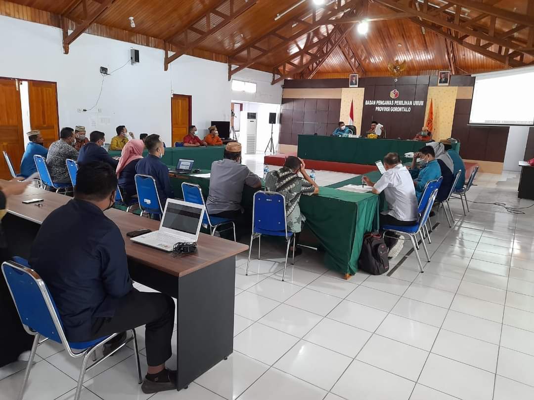 ASRAWATY ISA HADIRI RAKOR PENYUSUNAN LAPORAN AKHIR SDM