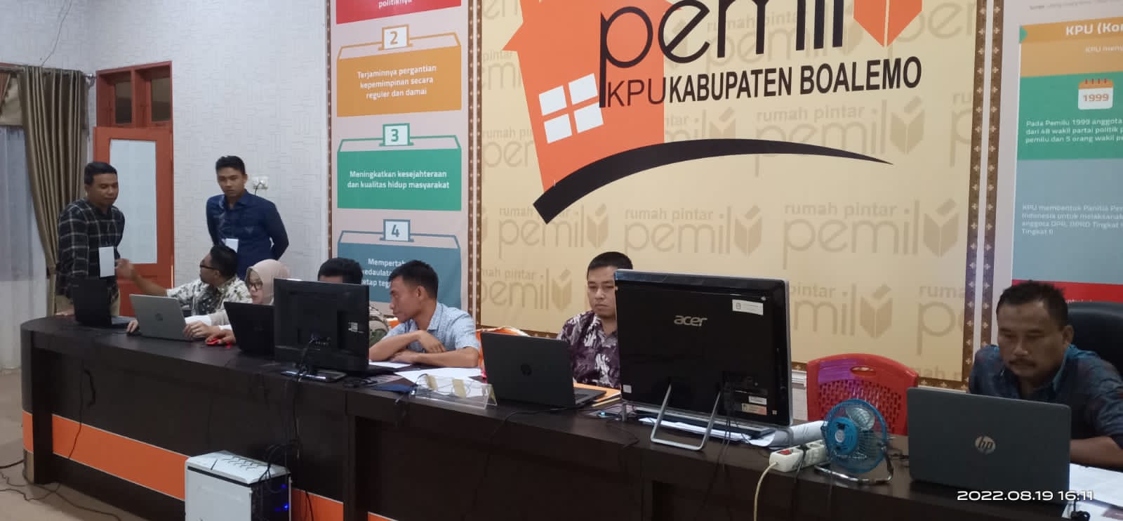 DIVISI PENGAWASAN BAWALSU BOALEMO AWASI VERMIN SURAT PERNYATAAN PARPOL SEBELUM MASUK MASA PERBAIKAN