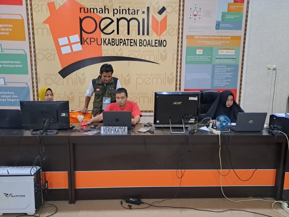 KPU PERPANJANG JADWAL KLARIFIKASI, BAWASLU AKAN UNDANG PARPOL UNTUK KOORDINASI