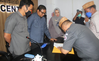 BAWASLU BOALEMO TEKEN MOU DENGAN TIGA ORMAS SEKALIGUS