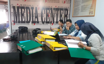 USAI TAHAPAN PEMILU, BAWASLU KABUPATEN BOALEMO DIPERIKSA TERKAIT SERAPAN ANGGARAN.