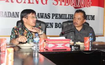 KASUBAG ARSIP DAN PERSURATAN BAWASLU RI TINJAU KESIAPAN PENATAAN ARSIP BAWASLU KAB. BOALEMO