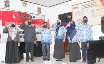 BAWASLU BOALEMO IKUTI UPACARA PERINGATAN HUT RI KE-75 DI ISTANA NEGARA SECARA VIRTUAL