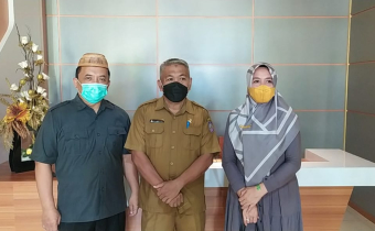 SEMUA PIMPINAN BAWASLU BOALEMO BLUSUKAN KE SMA