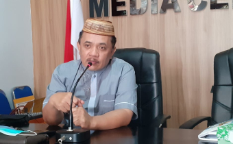 KERJA TUNTAS DAN TEPAT WAKTU, AMIR SAMPAIKAN TERIMAKASIH PADA SEKRETARIAT