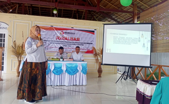 ASRAWATY ISA AJAK PARA PEMUDA BOALEMO JADI BAGIAN DARI PENYELENGGARAAN PEMILU 2024